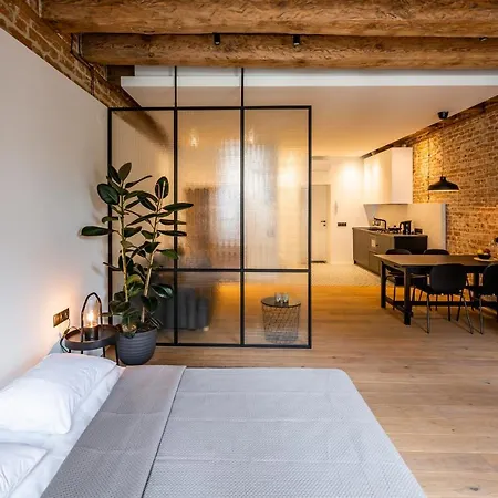 Onlviv Rynok Square 18 Apartmán *